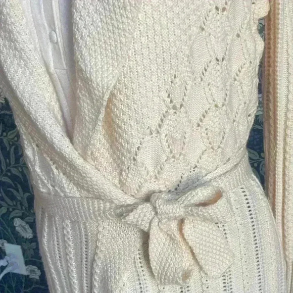 Elie Tahari Cream Merino Wool Knit Wrap Cardigan - Picture 3 of 13